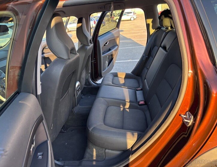 Volvo XC70 Kombi 0,0 133 kw