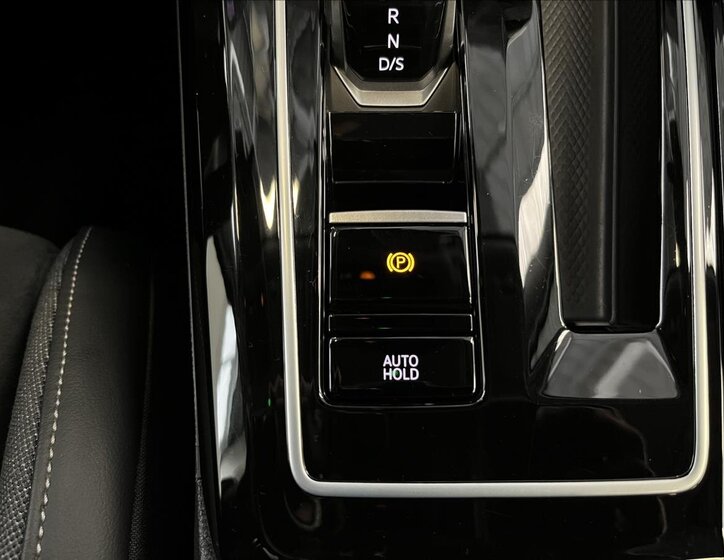 Volkswagen Golf Kombi 1,5 l 110 kw