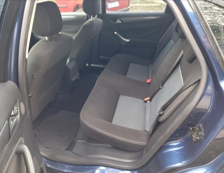 Ford Mondeo Hatchback 1,6 l 85 kw