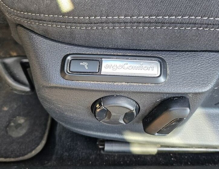 Volkswagen Passat Kombi 1,6 l 88 kw