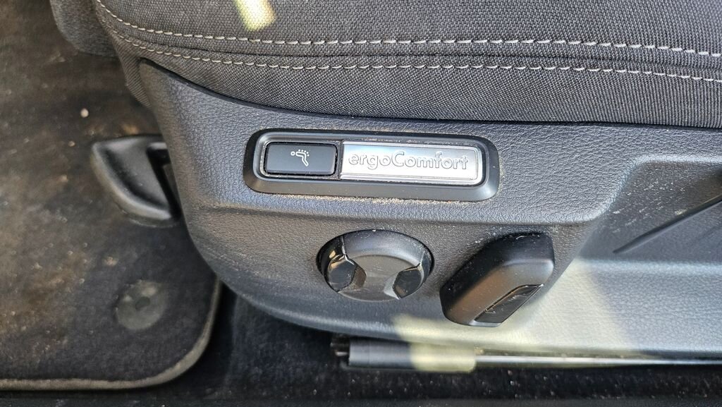 Volkswagen Passat Kombi 1,6 l 88 kw