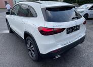 Mercedes-Benz GLA 4