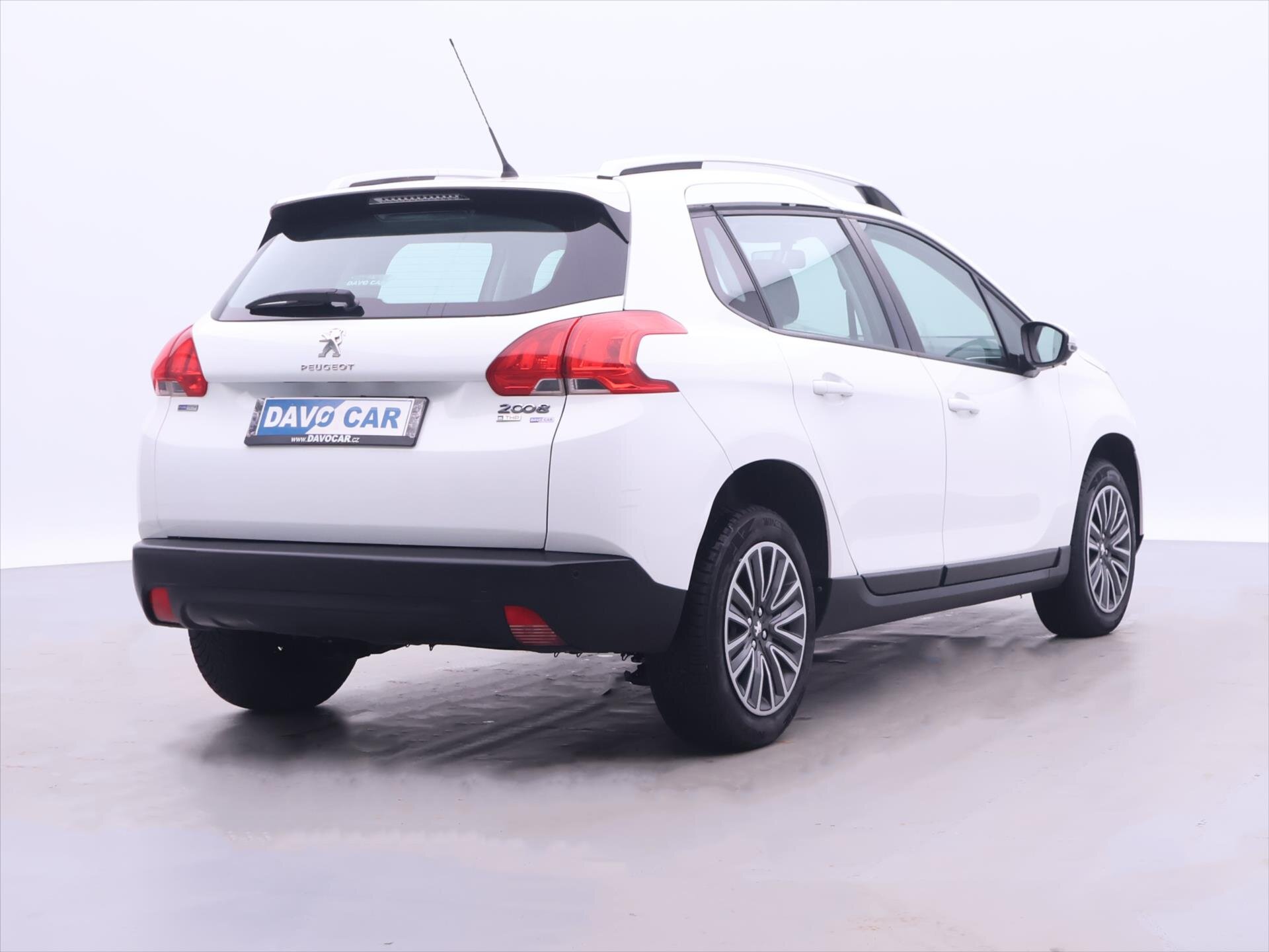 Peugeot 2008 SUV 1,2 l 81 kw