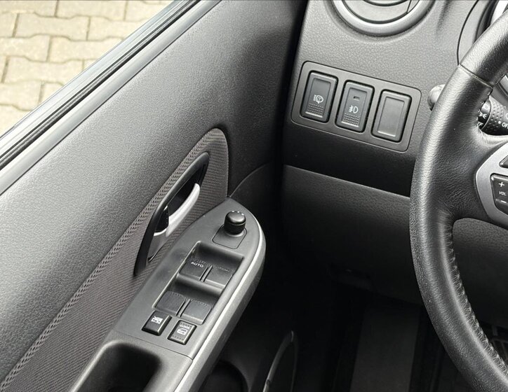 Suzuki Grand Vitara SUV / Terénní 2,4 l 124 kw
