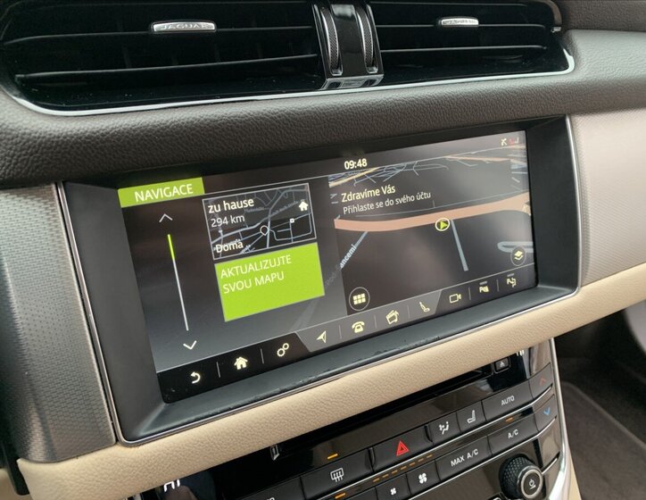 Jaguar XF Sedan 2,0 l 132 kw