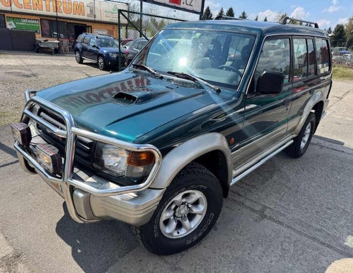 Mitsubishi Pajero SUV / Terénní 2,8 l 92 kw