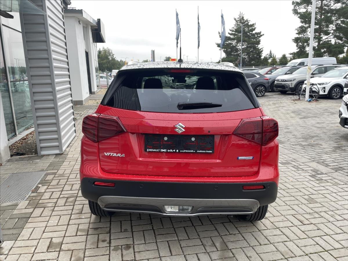 Suzuki Vitara SUV 1,4 l 81 kw