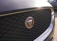 Jaguar F-Pace SUV / Terénní 2,0 l 184 kw