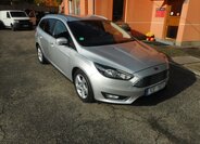 Ford Focus Kombi 999,0 92 kw