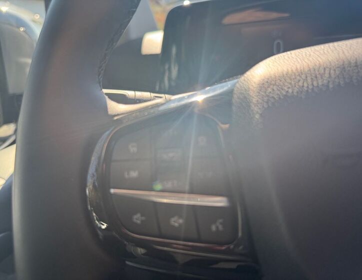 Ford Tourneo Custom 15