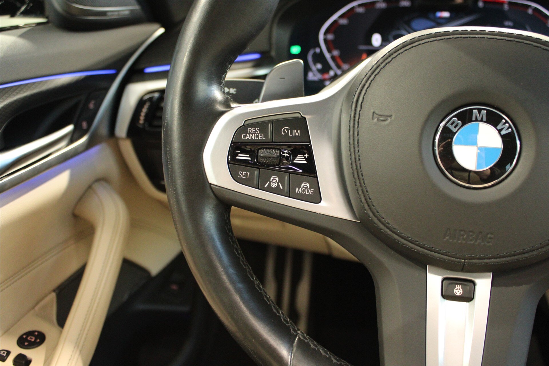 BMW Řada 5 Kombi 3,0 l 210 kw