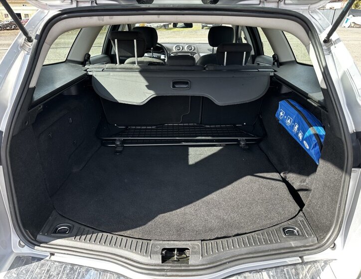 Ford Mondeo Kombi 2,0 l 103 kw