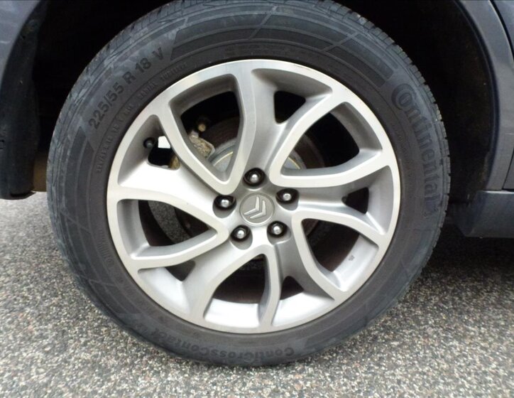 Citroën C-Crosser SUV / Terénní 2,2 l 115 kw