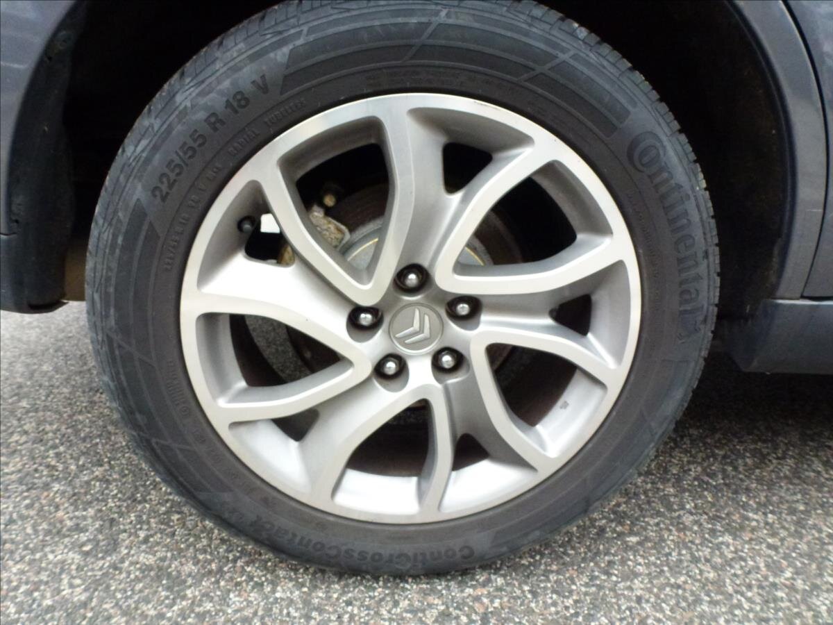 Citroën C-Crosser SUV / Terénní 2,2 l 115 kw