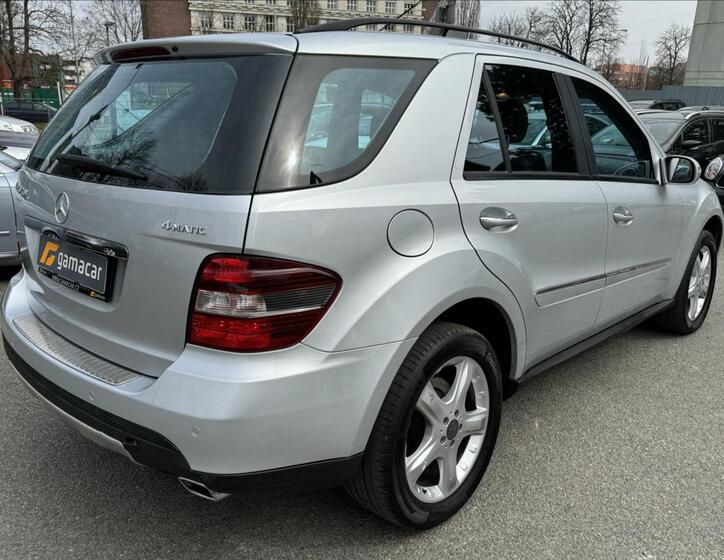 Mercedes-Benz Třídy M 11