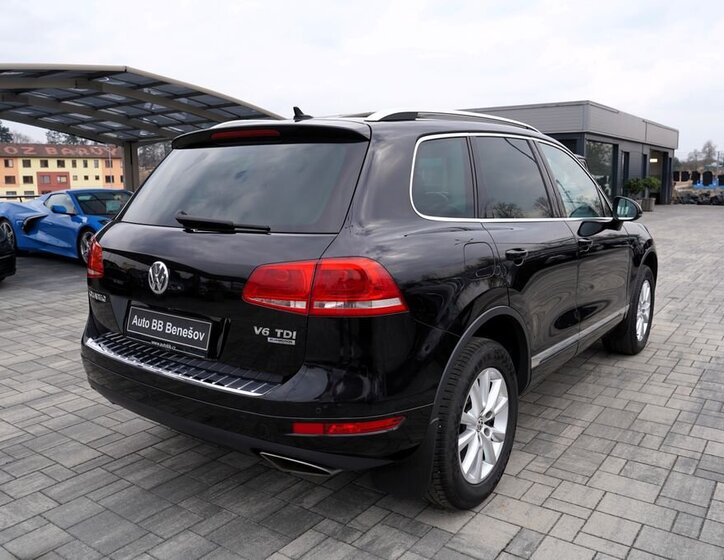 Volkswagen Touareg SUV / Terénní 3,0 l 176 kw