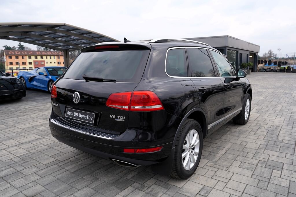 Volkswagen Touareg SUV / Terénní 3,0 l 176 kw