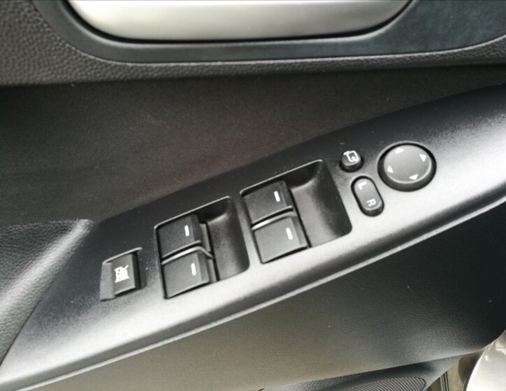 Mazda 3 Hatchback 1,6 l 77 kw