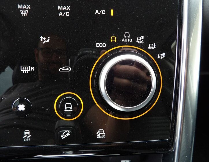 Land Rover Discovery Sport SUV / Terénní 2,0 l 110 kw