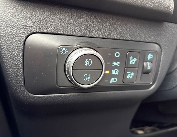 Ford Kuga SUV 2,5 l 140 kw