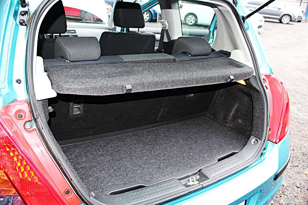 Suzuki Swift Hatchback 1,3 l 67 kw