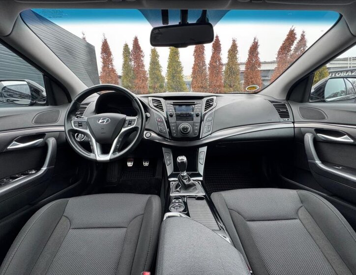 Hyundai i40 Kombi 1,6 l 99 kw