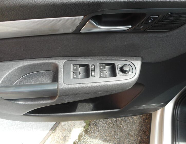 Volkswagen Sharan MPV 2,0 l 103 kw