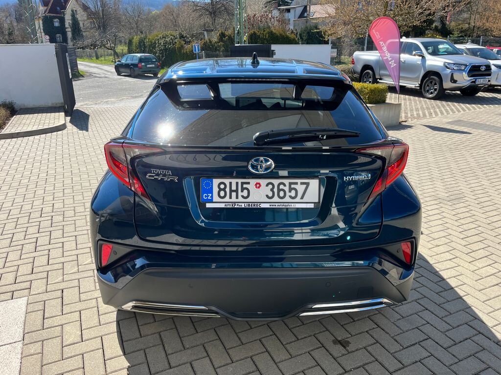 Toyota C-HR SUV / Terénní 2,0 l 112 kw
