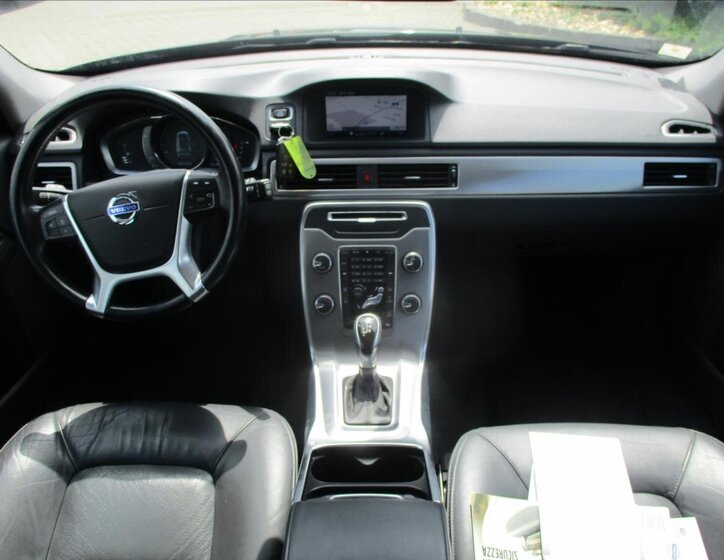 Volvo XC70 Kombi 2,4 l 133 kw