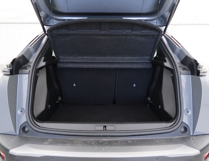 Peugeot 2008 SUV / Terénní 1,2 l 74 kw