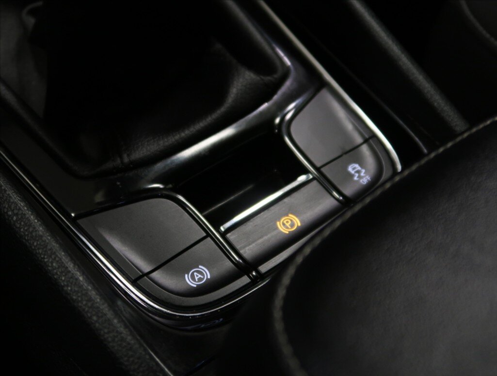 Škoda Karoq SUV 1,5 l 110 kw