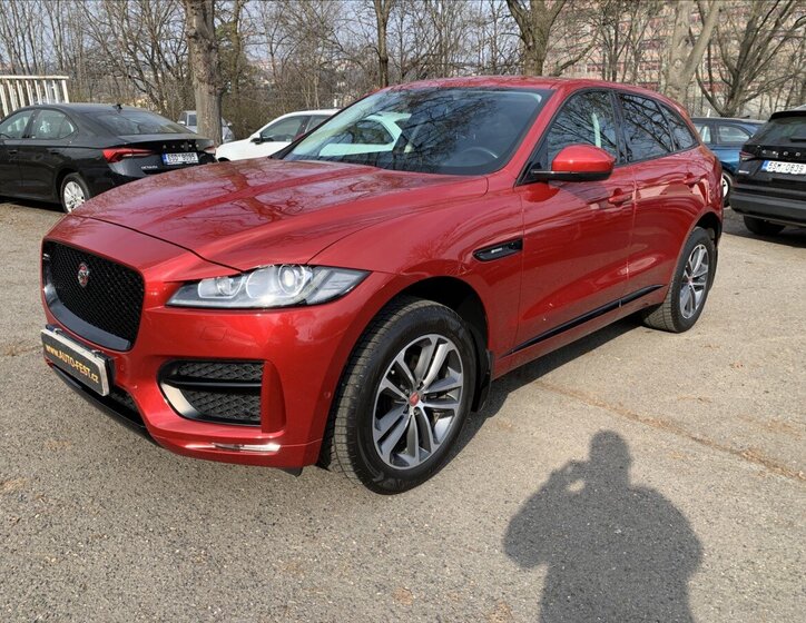 Jaguar F-Pace SUV / Terénní 2,0 l 132 kw