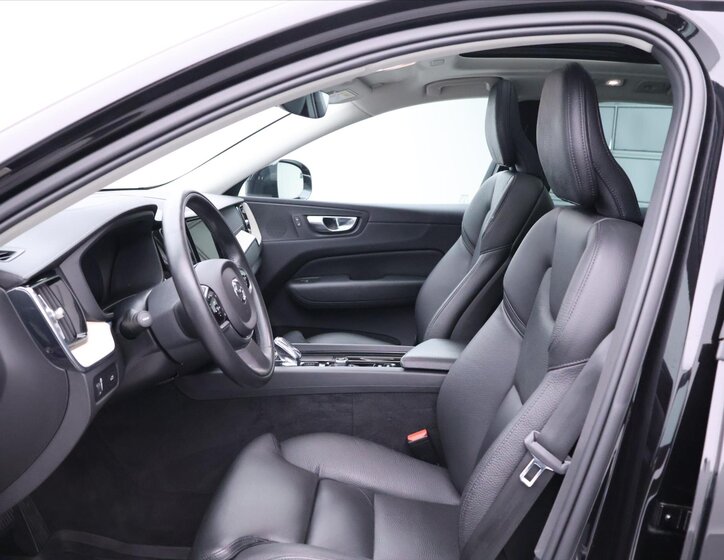 Volvo XC60 SUV 2,0 l 183 kw