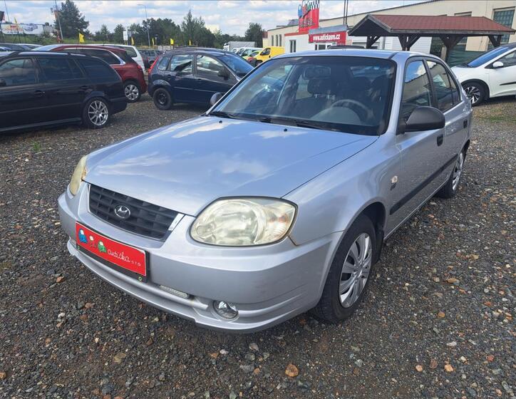 Hyundai Accent 1