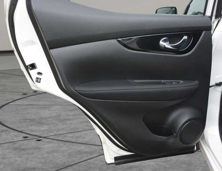 Nissan Qashqai SUV / Terénní 1,2 l 85 kw