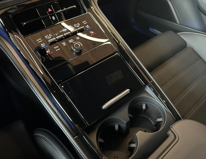 Porsche Panamera Sedan / Limuzína 4,0 l 368 kw