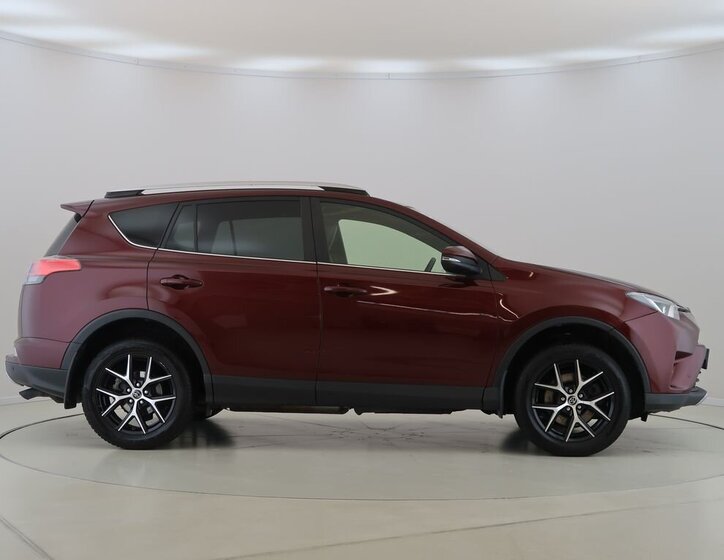 Toyota RAV4 SUV / Terénní 2,5 l 114 kw