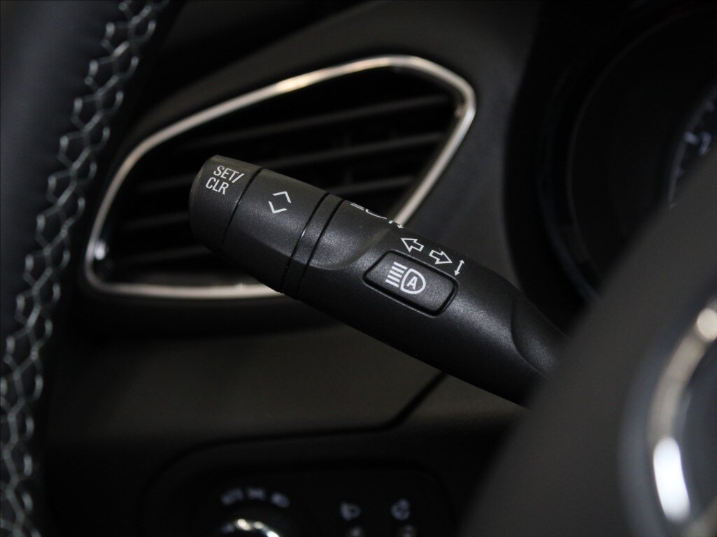 Opel Grandland X SUV / Terénní 1,2 l 96 kw