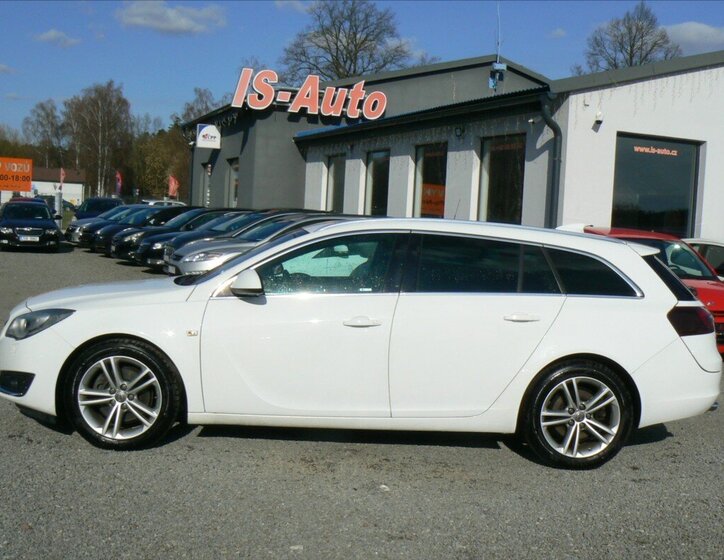 Opel Insignia Kombi 2,0 l 125 kw