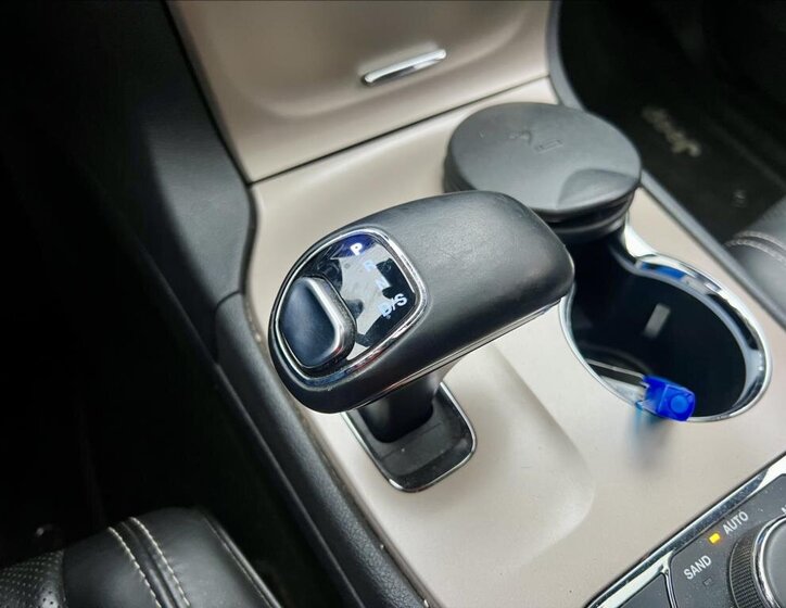 Jeep Grand Cherokee SUV 3,0 l 184 kw