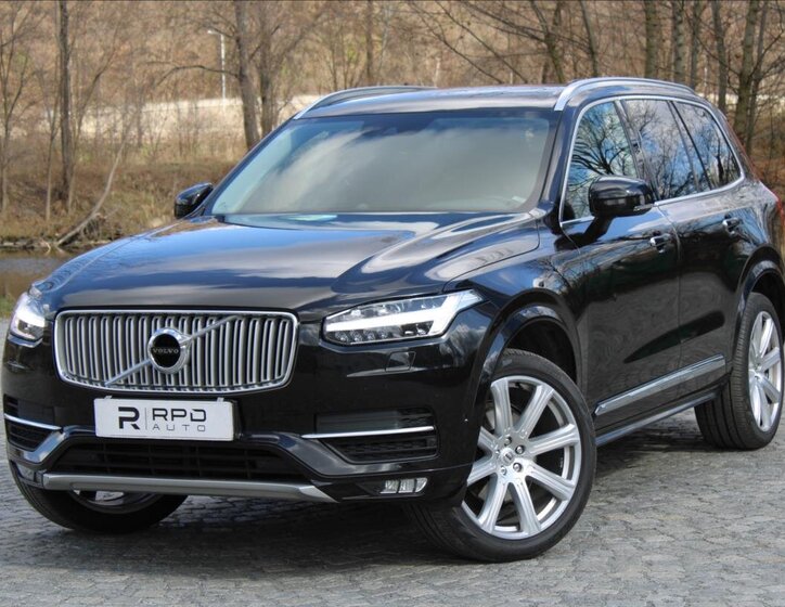Volvo XC90 SUV / Terénní 2,0 l 165 kw