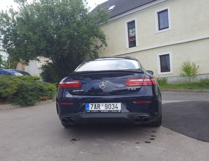 Mercedes-Benz Třídy E 6