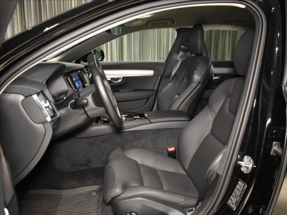 Volvo V90 Kombi 2,0 l 186 kw