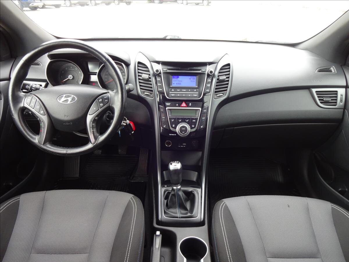 Hyundai i30 Kombi 1,6 l 99 kw