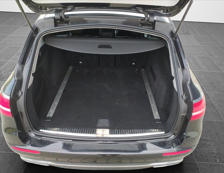 Mercedes-Benz Třídy E 19