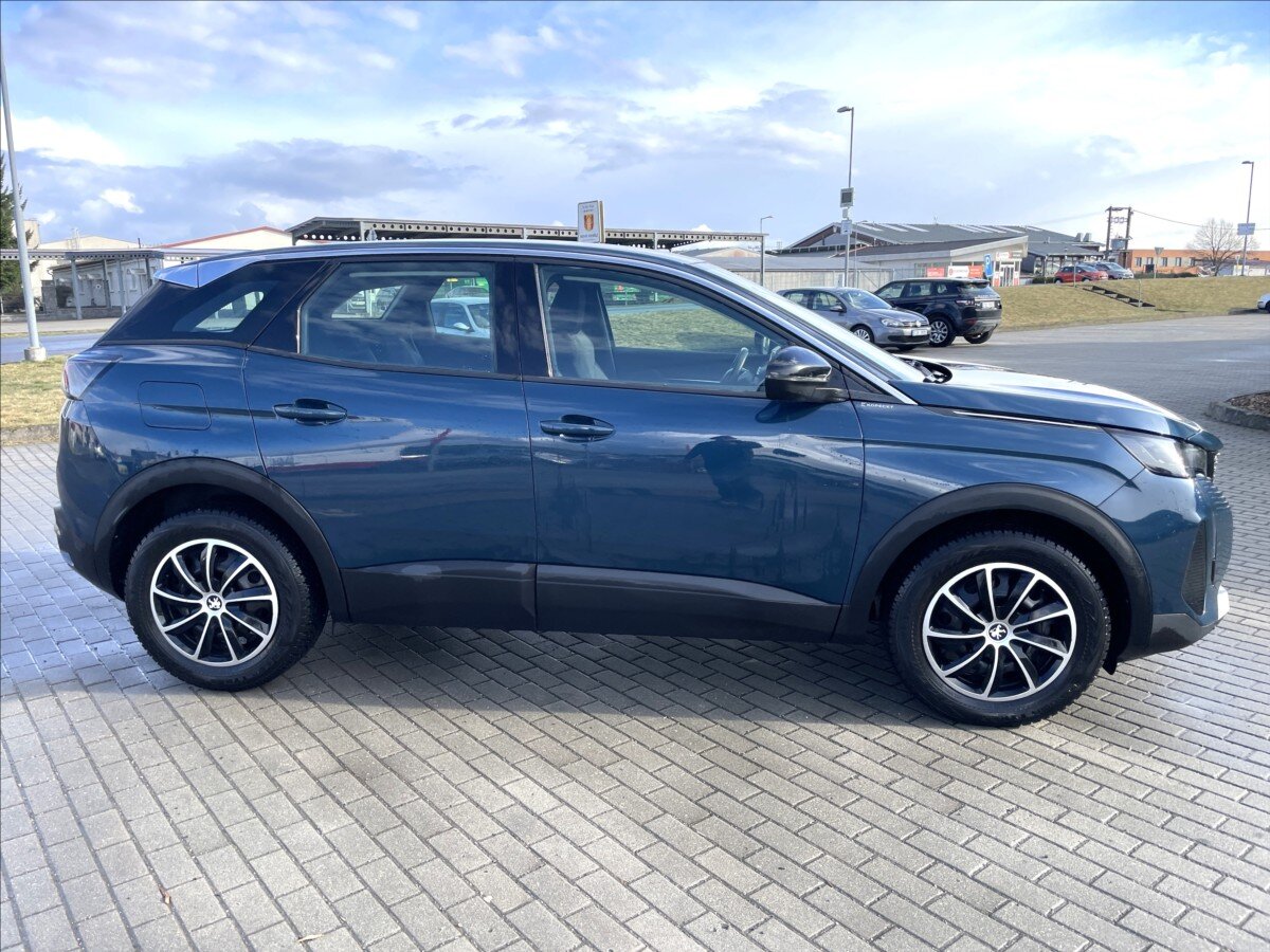 Peugeot 3008 MPV 1,2 l 96 kw