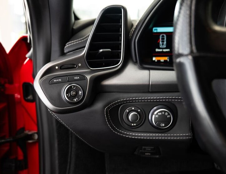 Ferrari 458 Kupé 4,5 l 416 kw