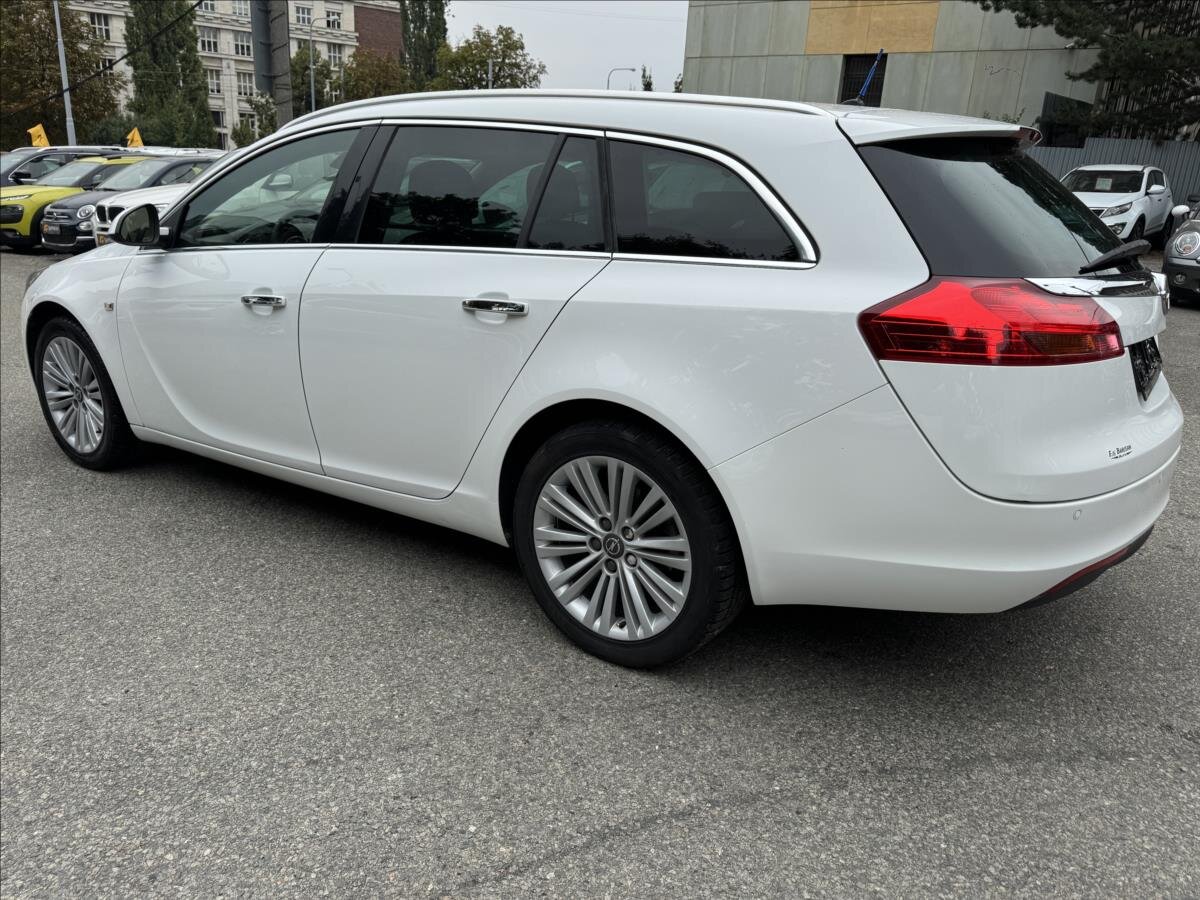 Opel Insignia Kombi 2,0 l 96 kw