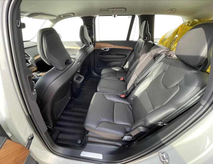 Volvo XC90 15