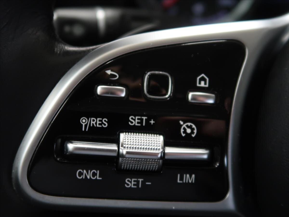 Mercedes-Benz Třídy E Kombi 2,0 l 135 kw